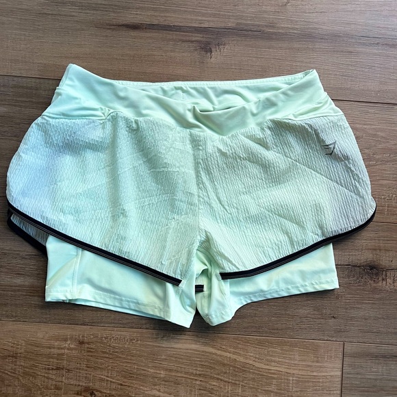 Gymshark Speed 2 In 1 Athletic Shorts Womens Size L Cucumber Green - Picture 1 of 6